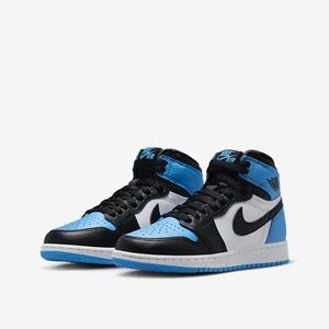 Authentic Brand New In The Box Big Kids Air Jordon 1 Retro High OG GS.